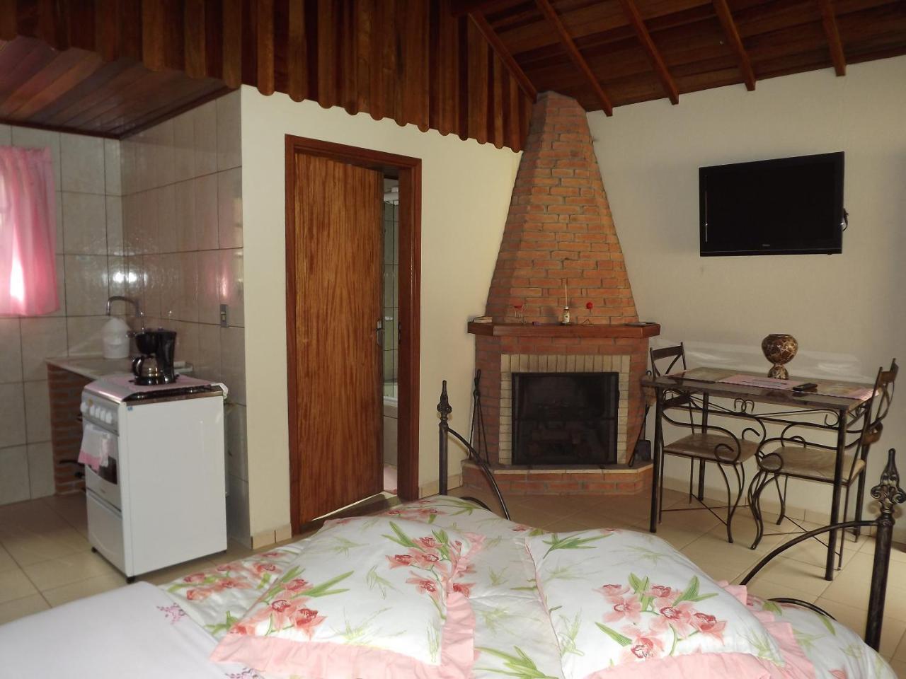 Ana Julia Chales Monte Verde Mg Exterior photo
